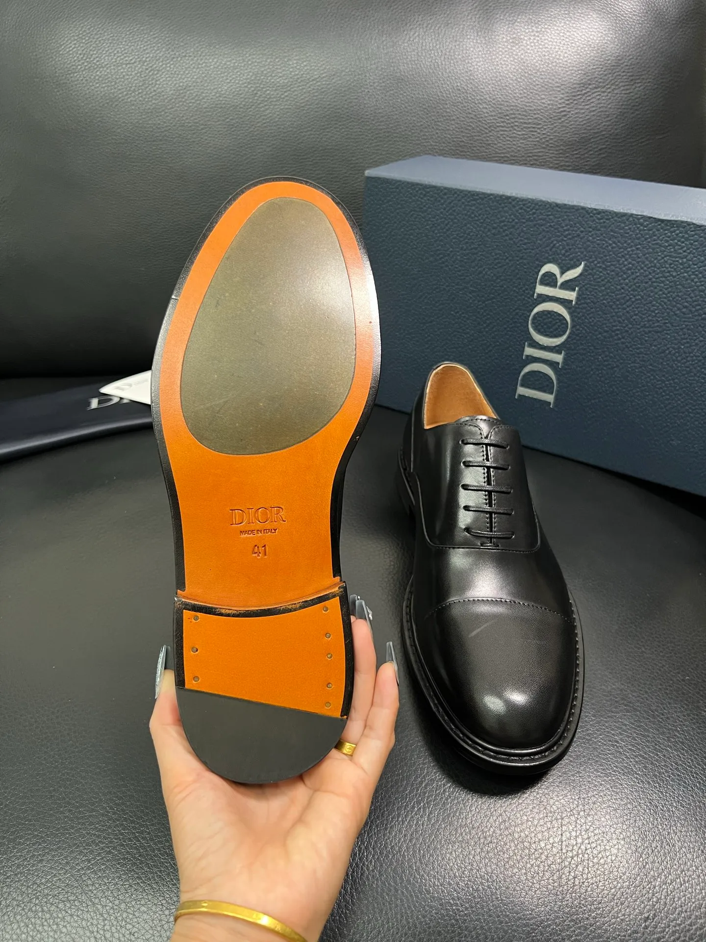 Men's shoes 💰940 Dior top purchasing agent, synchronized with Dior counters, original factory configuration, imported Italian cowhide, fully imported water-dyed cowhide lining, sole: original factory special supply, original sole super comfortable, original factory follow-up order 🔍🔍High quality, welcome to compare, code number 39-44 (can be ordered 38 45 46) 85868